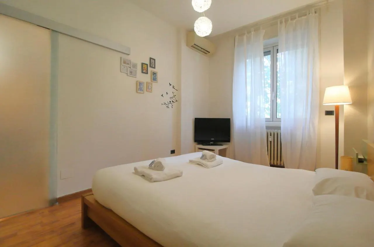 Apartman Isola - Your Home From Home Milánó